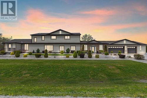 724 Line 3 Road S, Niagara-On-The-Lake (Virgil), ON - Outdoor With Facade