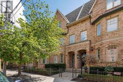 33 WEBSTER AVENUE  Toronto, ON M5R 1N6