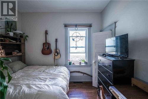 190 Eyre Street, Sudbury, ON - Indoor Photo Showing Bedroom