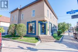 338 JAMES STREET  Ottawa, ON K1R 5M9