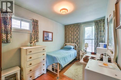 945 Beechwood Avenue, Mississauga, ON - Indoor Photo Showing Bedroom