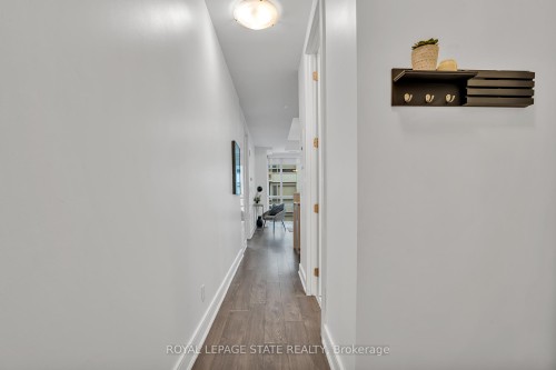 910-150 Main Street W, Hamilton, ON - Indoor Photo Showing Other Room