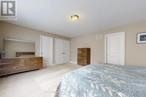 19 Richmond Park Drive, Georgina, ON - Indoor Photo Showing Bedroom