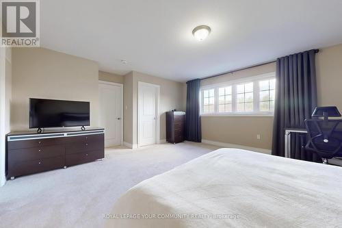 19 Richmond Park Drive, Georgina, ON - Indoor Photo Showing Bedroom