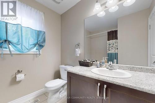 19 Richmond Park Drive, Georgina, ON - Indoor Photo Showing Bathroom