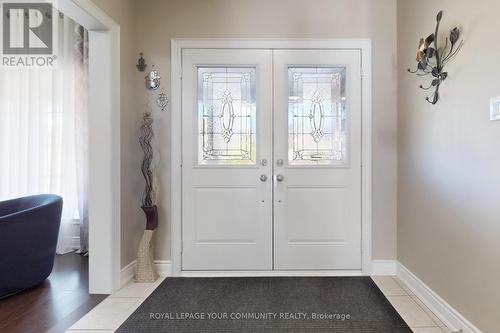 19 Richmond Park Drive, Georgina, ON - Indoor Photo Showing Other Room