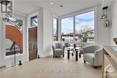 828 Alpine Avenue, Ottawa, ON - Indoor