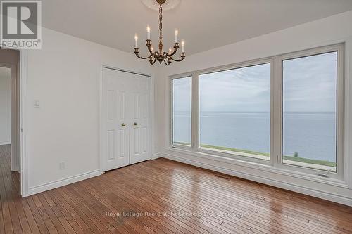 3286 Shelburne Place, Oakville (Br Bronte), ON - Indoor Photo Showing Other Room