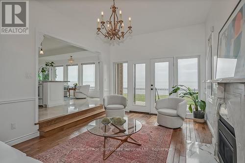 3286 Shelburne Place, Oakville (Br Bronte), ON - Indoor