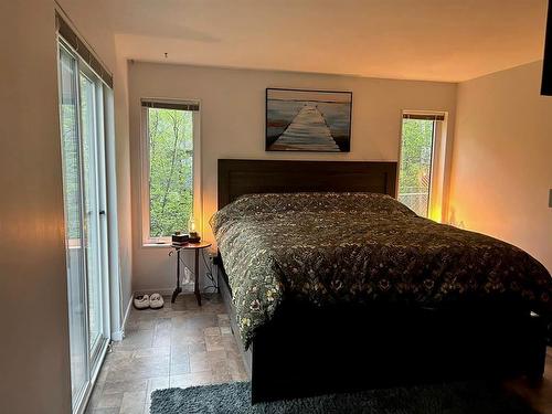 405 Gadwell Place, Duck Mountain Provincial Park, MB - Indoor Photo Showing Bedroom