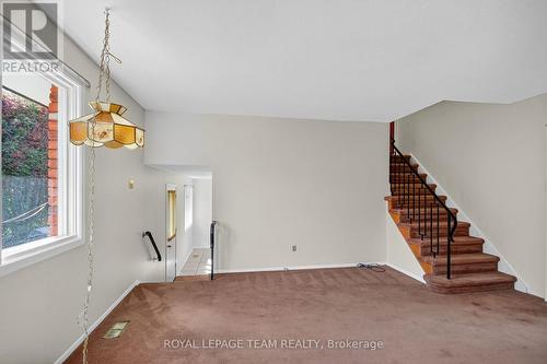 1900 Southampton Court, Ottawa, ON - Indoor Photo Showing Other Room