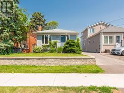 42 TILDEN CRESCENT N  Toronto, ON M9P 1V7