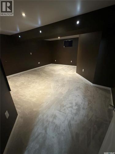 522 1St Street E, Lafleche, SK - Indoor