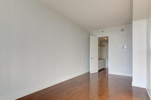 Primary bedroom - 704-801 Rue De La Commune E., Montréal (Ville-Marie), QC - Indoor Photo Showing Other Room