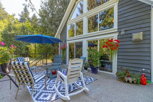 10821 Chemainus Rd, Saltair, BC 