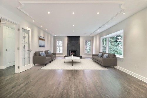 3977 Lexington Ave, Saanich, BC 