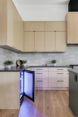 1542 Despard Ave, Victoria, BC 