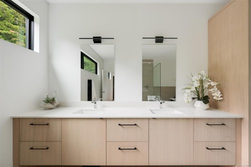 1542 Despard Ave, Victoria, BC 