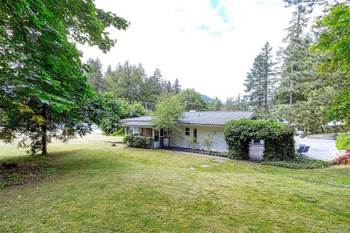 7155 &B7155 Bell Mckinnon Rd, Duncan, BC 