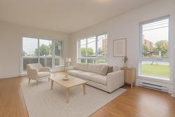 101-4125 Boul. St-Jean  Dollard-Des-Ormeaux, QC H4S 1A3