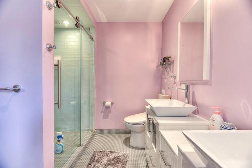 Ensuite bathroom - 107 Av. De Charente, Saint-Lambert, QC - Indoor Photo Showing Bathroom