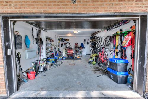 Garage - 107 Av. De Charente, Saint-Lambert, QC - Indoor