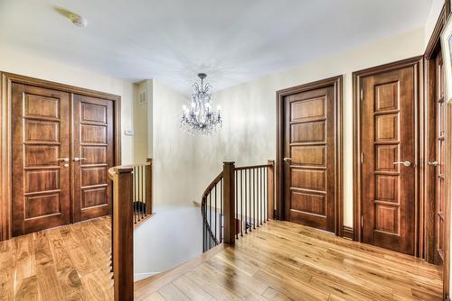 Staircase - 107 Av. De Charente, Saint-Lambert, QC - Indoor Photo Showing Other Room