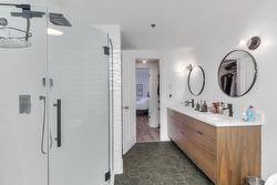 Ensuite bathroom - 