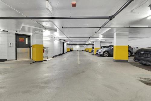 Parking - 1502-1700 Boul. René-Lévesque O., Montréal (Ville-Marie), QC - Indoor Photo Showing Garage