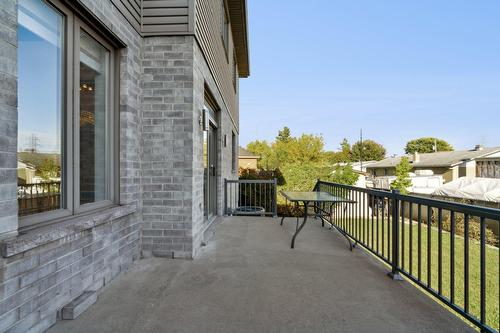 Terrasse - 5960 Rue Alexandre, Brossard, QC - Outdoor With Exterior