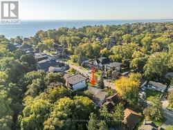 945 BEECHWOOD AVENUE  Mississauga, ON L5G 4E3