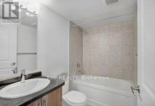 91 - 51 Sparrow Avenue E, Cambridge, ON - Indoor Photo Showing Bathroom