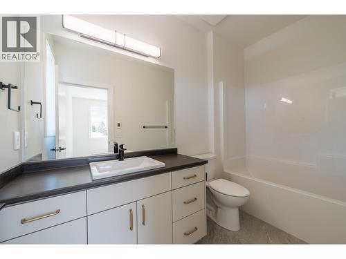 3228 Bank Road, Kamloops, BC - Indoor Photo Showing Bathroom