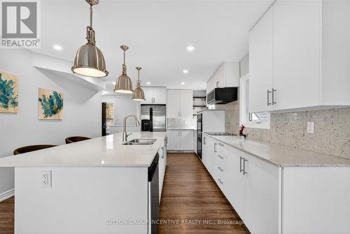 183 Lake Drive N, Georgina, ON - Indoor Photo Showing Kitchen With Double Sink With Upgraded Kitchen