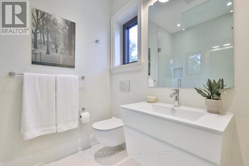 1456 Applewood Road, Mississauga, ON - Indoor Photo Showing Bathroom