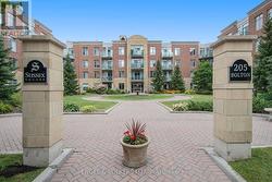 313 - 205 BOLTON STREET  Ottawa, ON K1N 1K7