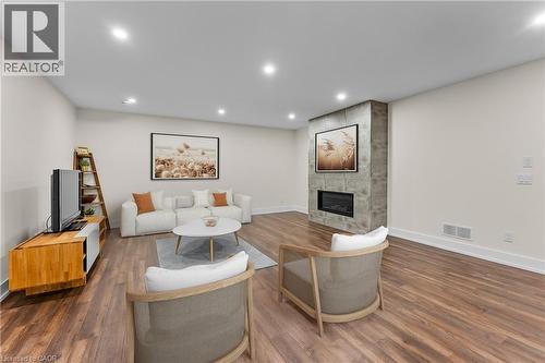 7 Taliesin Trail, Welland, ON - Indoor Photo Showing Living Room With Fireplace