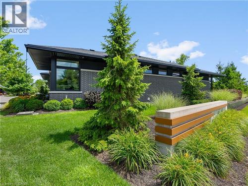 7 Taliesin Trail, Welland, ON - Outdoor