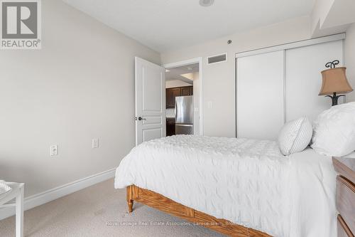 1108 - 3 Marine Parade Drive, Toronto, ON - Indoor Photo Showing Bedroom