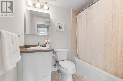 1108 - 3 Marine Parade Drive, Toronto, ON - Indoor Photo Showing Bathroom