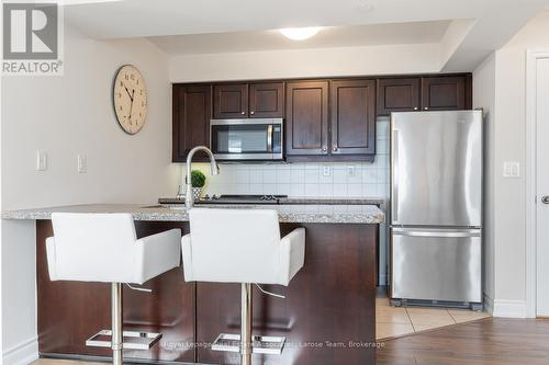 1108 - 3 Marine Parade Drive, Toronto, ON - Indoor Photo Showing Kitchen