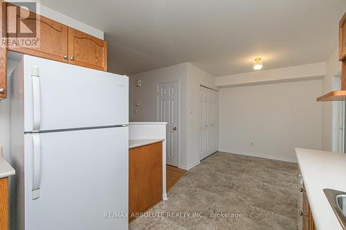 254 Gershwin Private, Ottawa, ON - Indoor Photo Showing Kitchen