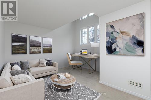 254 Gershwin Private, Ottawa, ON - Indoor Photo Showing Living Room