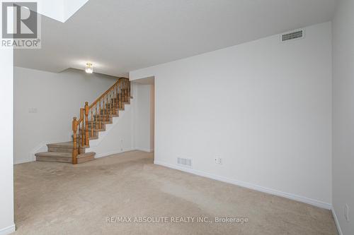 254 Gershwin Private, Ottawa, ON - Indoor Photo Showing Other Room