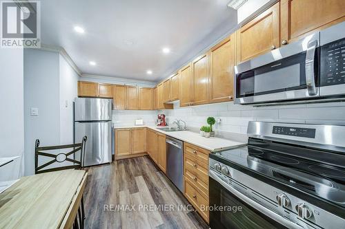 81 - 2670 Battleford Road, Mississauga, ON - Indoor Photo Showing Kitchen With Stainless Steel Kitchen
