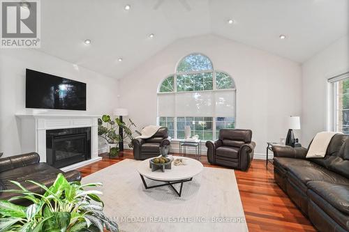 724 Atoka Drive, Mississauga, ON - Indoor Photo Showing Living Room With Fireplace