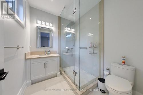2006 Portway Avenue, Mississauga, ON - Indoor Photo Showing Bathroom