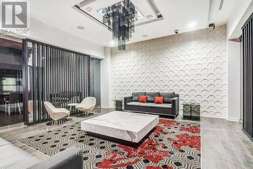 414 - 560 Front Street W, Toronto, ON - Indoor