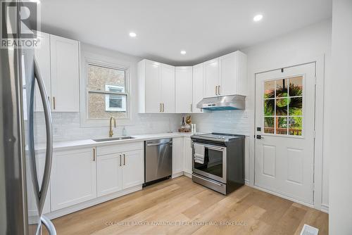 97 Delhi Street, Port Colborne (Sugarloaf), ON - Indoor Photo Showing Kitchen
