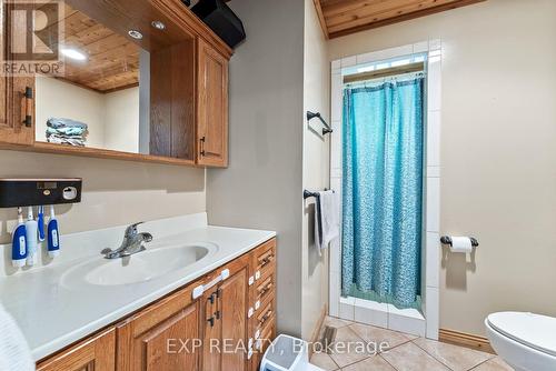 110 Meyers Creek Road, Quinte West (Sidney Ward), ON - Indoor Photo Showing Bathroom